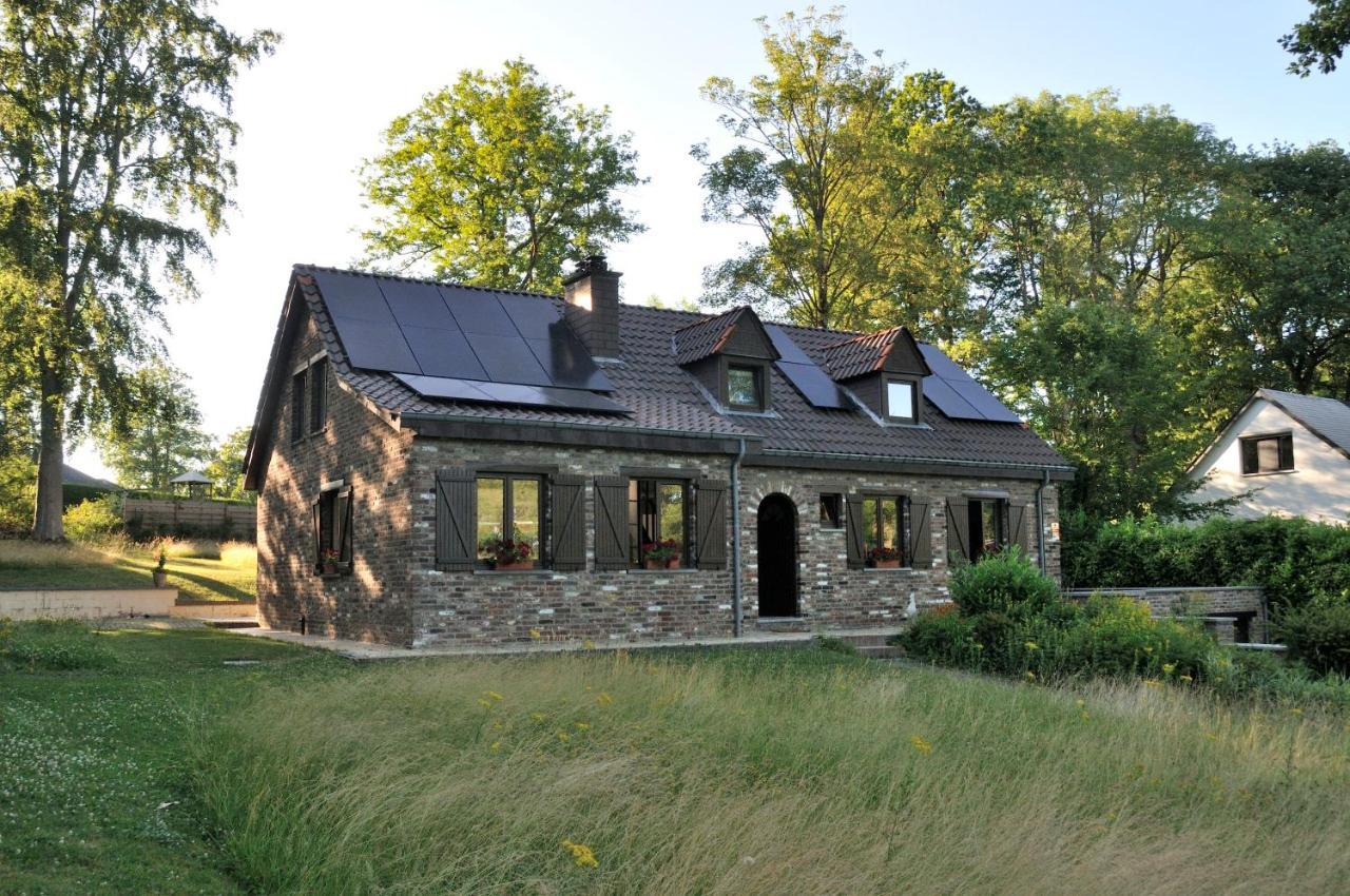 Suite Familiale Avec 2 Chambres Dans Une Villa - Quartier Vert Et Boise - 5 Kms De Намюр Екстер'єр фото
